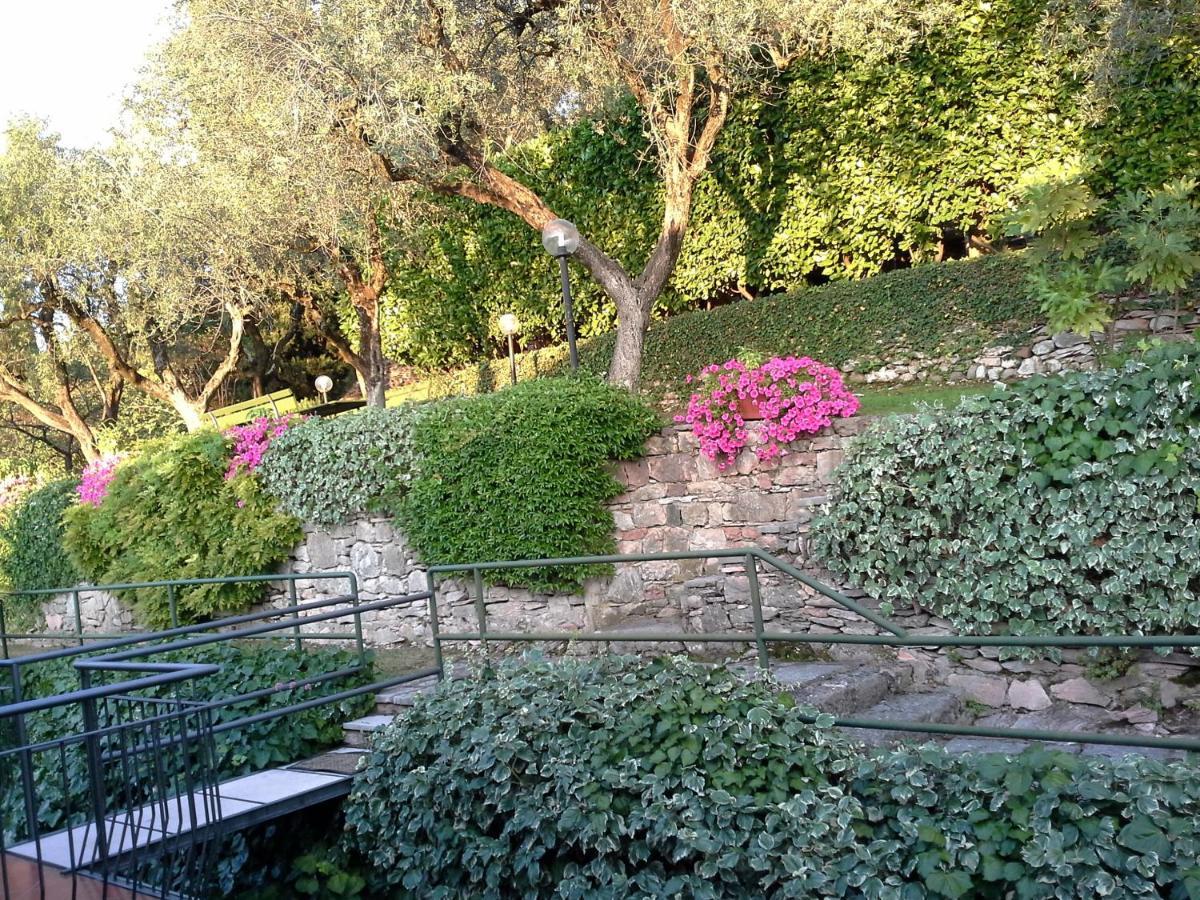 beb my lake Torri Del Benaco Bagian luar foto